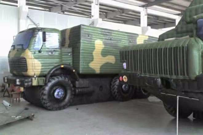威宁大型军事车